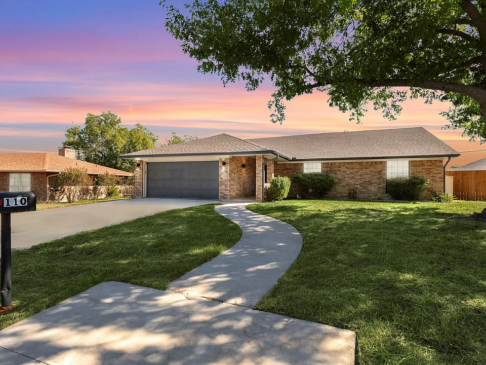 110 Forest Cir