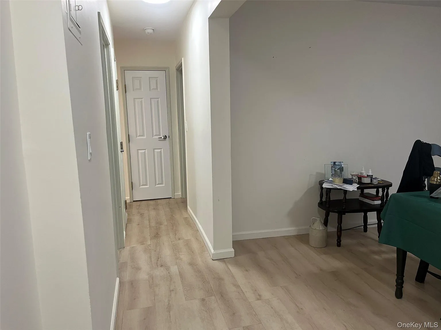 3 bed, 1.0 bath, 900 sqft, $3,250 — Photo 4