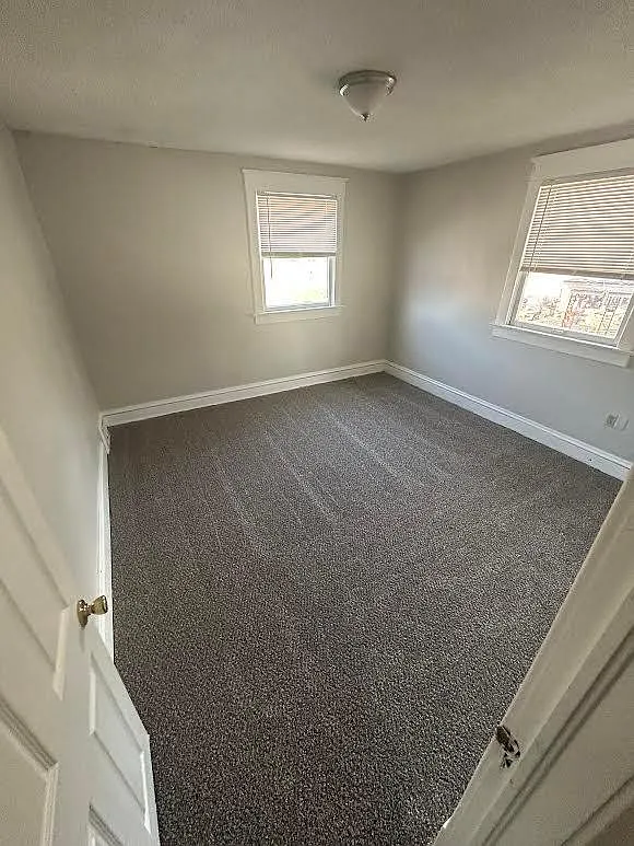 4 bed, 1632 sqft, $1,300 — Photo 3