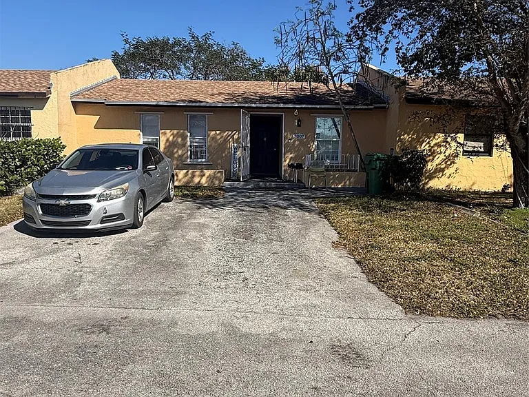 3007 NW 204th Ter — Photo 18