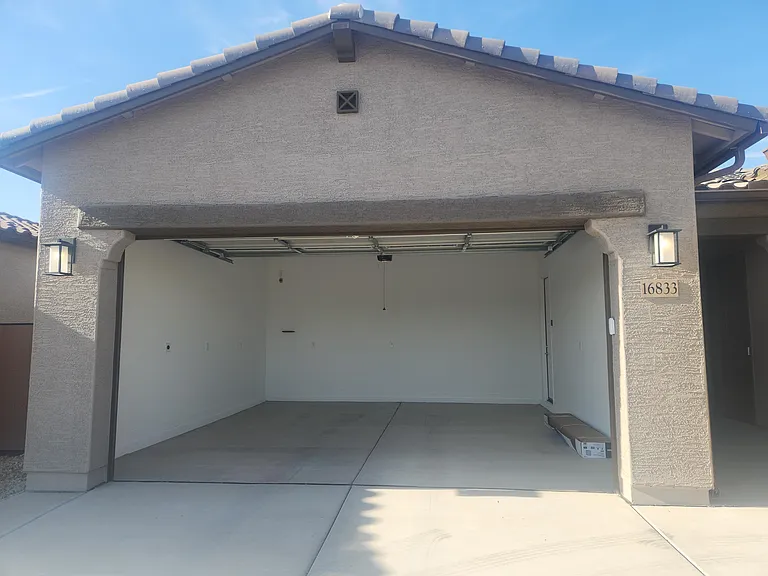 16833 W Smoketree Dr — Photo 33