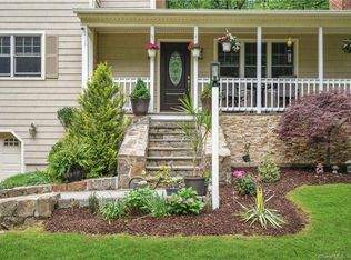 407 Webb Cir, Monroe, CT 06468