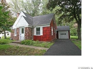 34 Southland Dr, Rochester, NY 14623