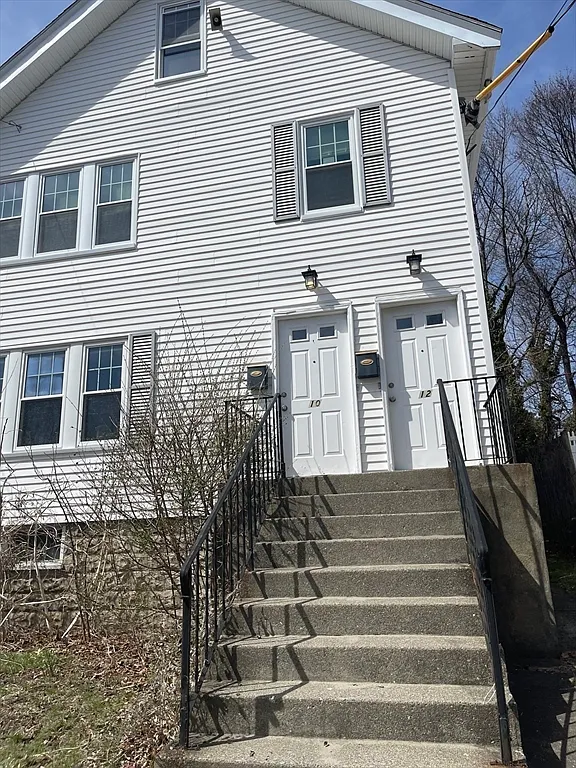 Building Photo - 12 Amherst Rd #0
