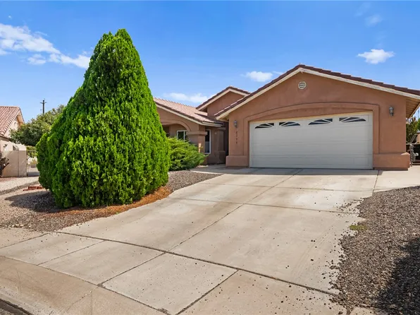 2504 Airfield Ct, Kingman, AZ 86401
