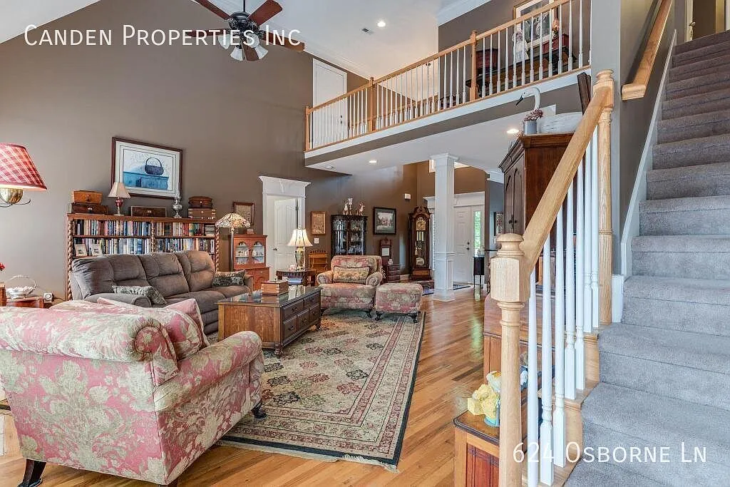 624 Osborne Lane — Photo 4