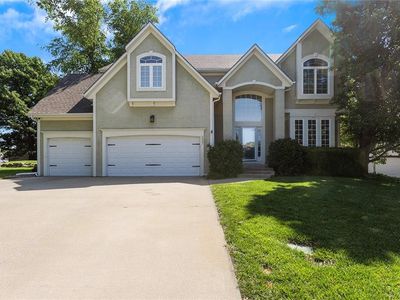 237 NE Hidden Ridge Cir, Lees Summit, MO, 64064