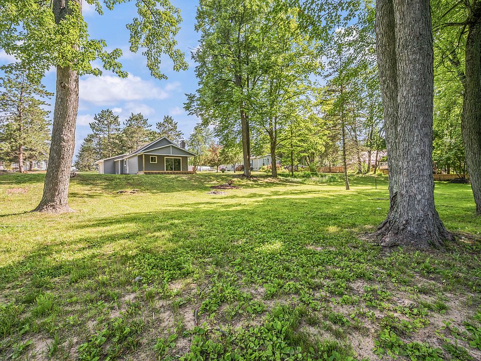 1st image of 17299 Rapids Dr