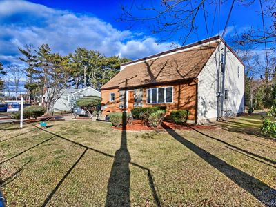 467 Carlls Path, Deer Park, NY, 11729