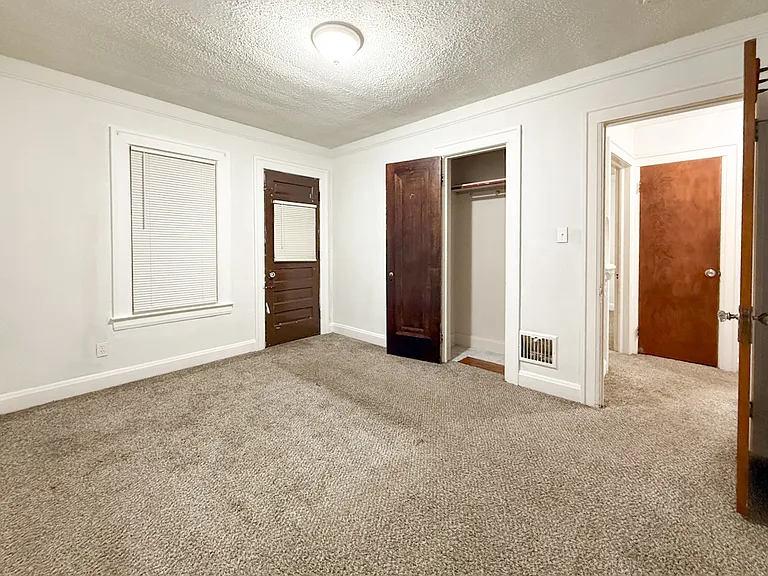 17214 Roselawn St #2 — Photo 20