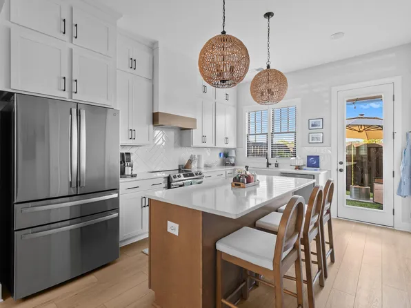 1128 Windsor Sq, Birmingham, AL 35242