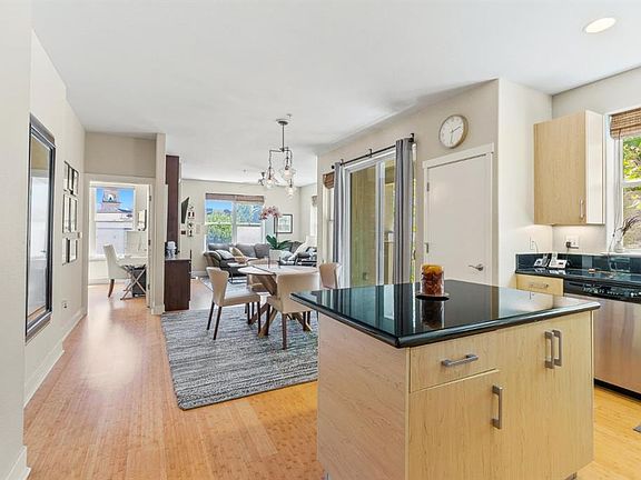 4th image of 2030 N Pacific Ave Unit 233