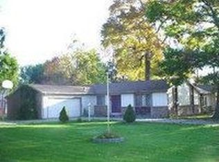 208 Lakeview Dr, Bryan, OH 43506
