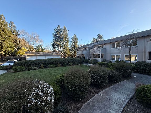 4th image of 701 Mission Blvd APT 1