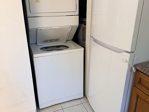 3rd image of 2416 Kauffman Ave