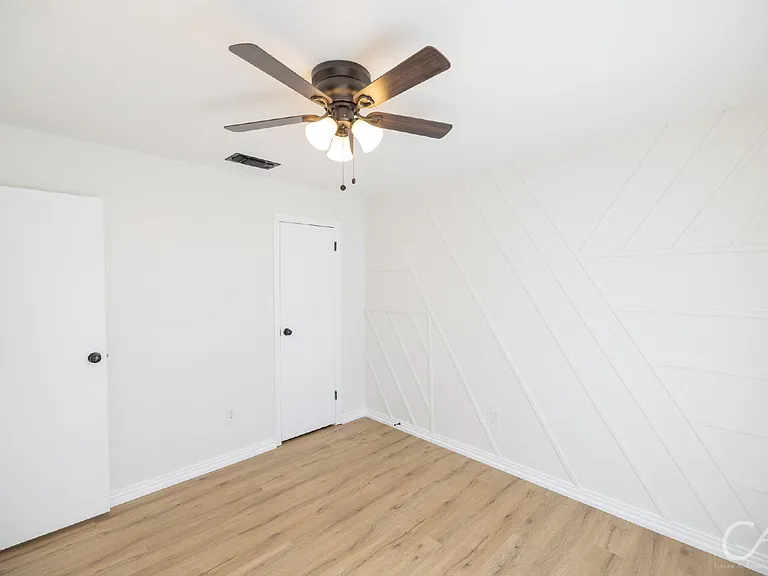 3610 Purdue Ln — Photo 4