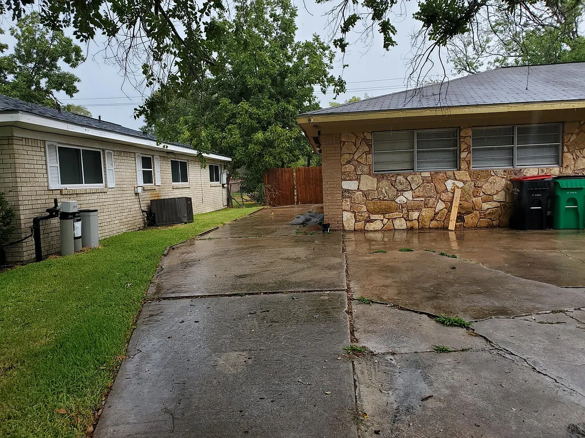 Building Photo - 308 Kelly Ln