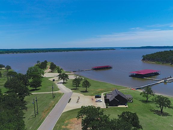 2nd image of 257 Angel Hill Rd