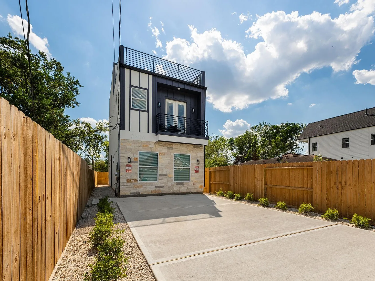 1 bed, 1.0 bath, 485 sqft, $1,295 — Photo 3