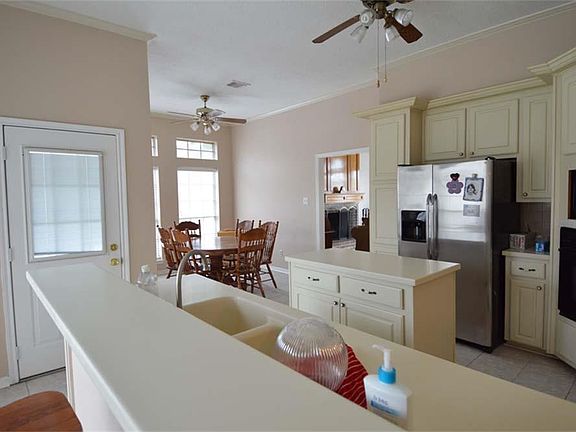 5th image of 509 Tudor Ct