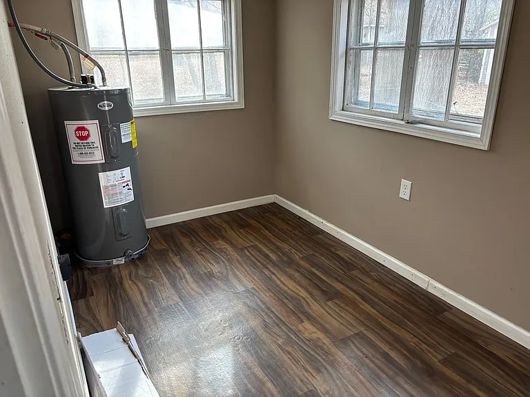 2127 N Boonville Ave — Photo 17