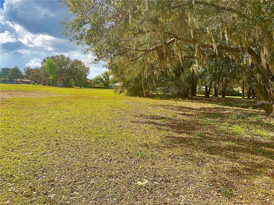 2nd image of Oak Ave South