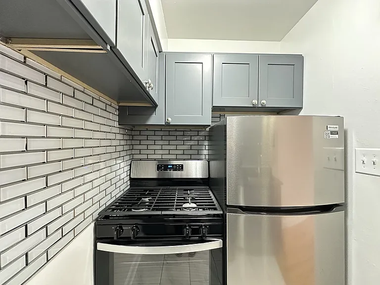6830 N Sheridan Rd #452 — Photo 5