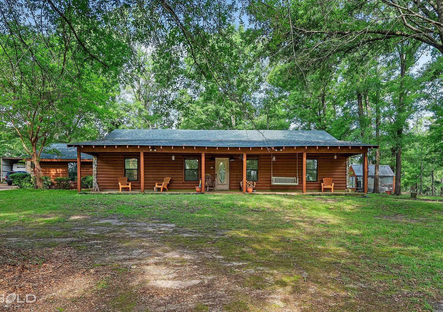 3 bed, 1962 sqft, $2,600 — Photo 1