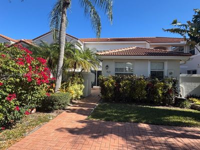 1521 Seagrape Way, Hollywood, FL, 33019