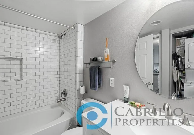 1435 India St #408 — Photo 4