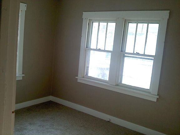 4th image of 601 W Crawford Ave