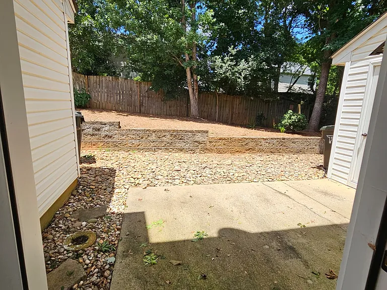 142 Spring Crossing Cir — Photo 12