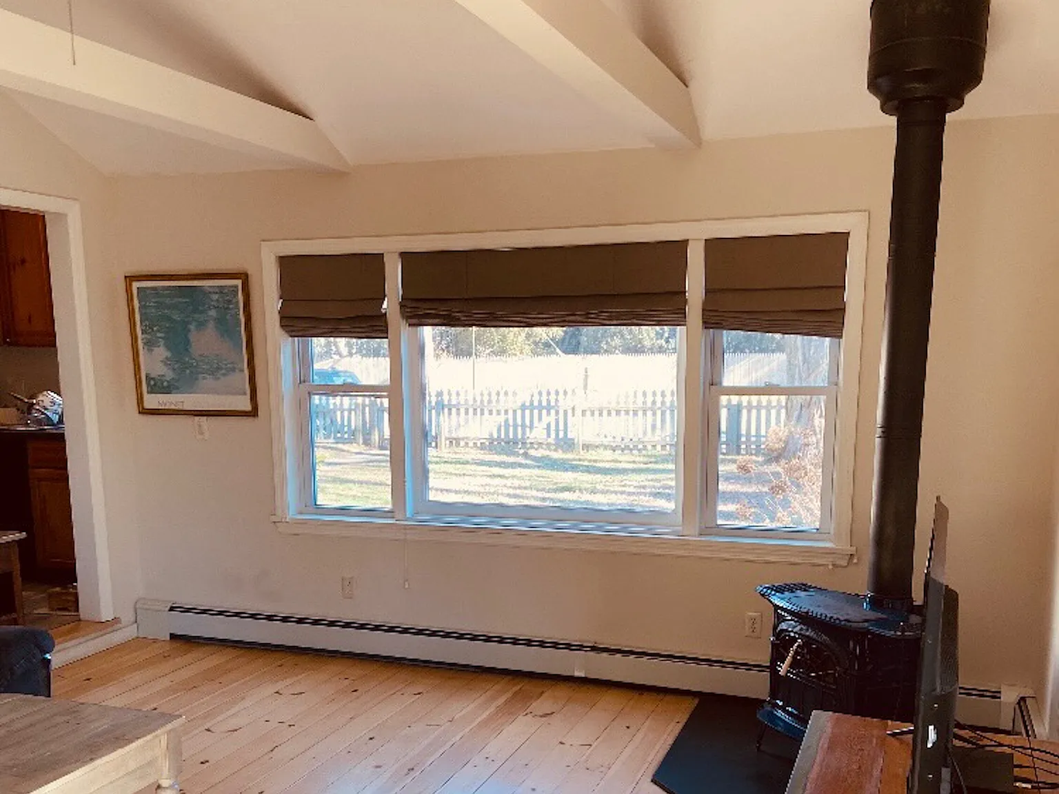 Bright & Sunny 2 bedroom home in Sag Harbor — Photo 2