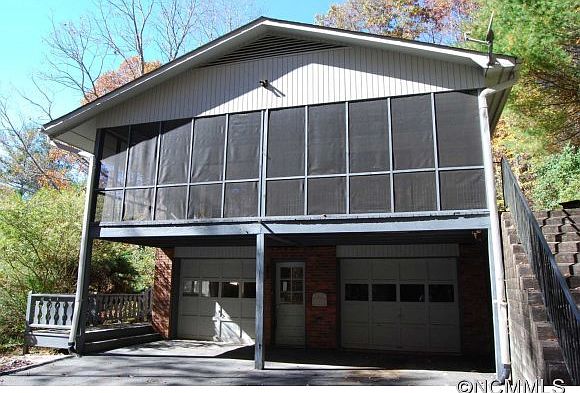 1st image of 324 Colony Ln