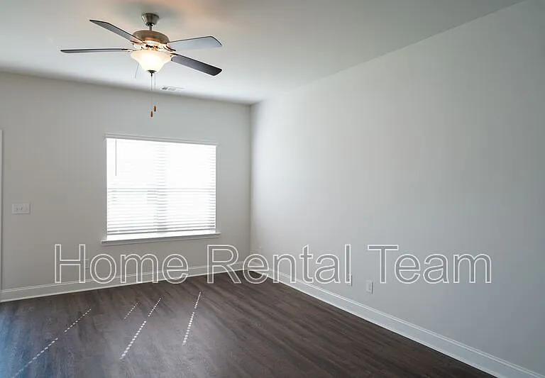 481 Governor Treutlen Cir — Photo 4
