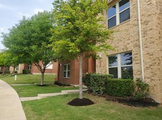 1559 Fiji St, Dallas, TX 75203