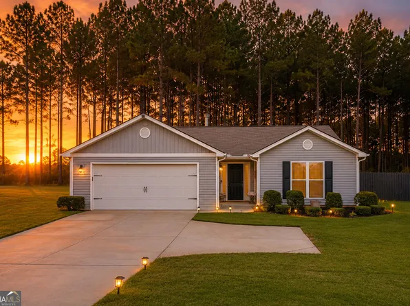 2868 Mount Hebron Rd, Hartwell, GA 30643
