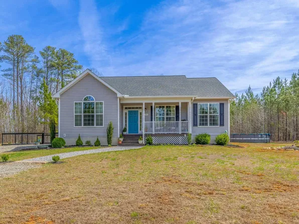 1340 Roundabout Rd, Louisa, VA 23093