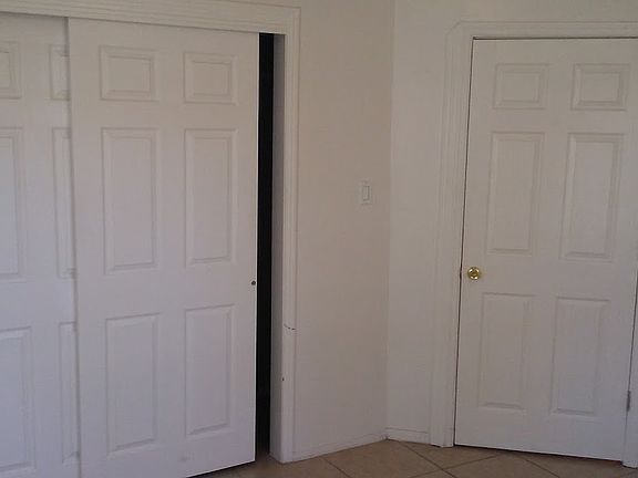 4th image of 1336 Columbia Ave