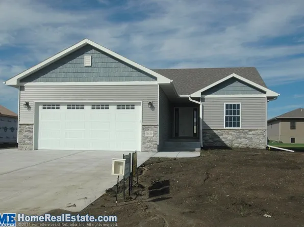 2439 Hawthorn St, Seward, NE 68434