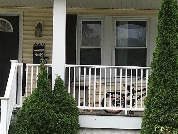 3rd image of 669 N Saint Clair St
