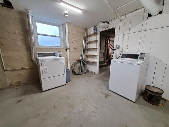 4th image of 14 Oxford St #3