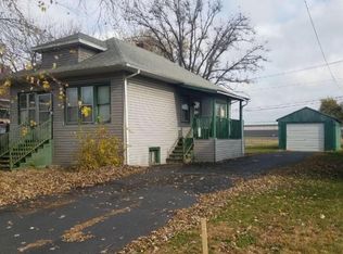 2128 Magnolia St, Rockford, IL 61104