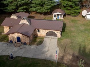 10279 N Finley Lake Ave, Harrison, MI 48625