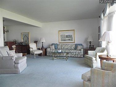 2nd image of 22667 Meadowhill Ln