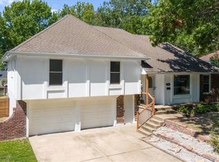 12818 Sycamore St, Grandview, MO 64030