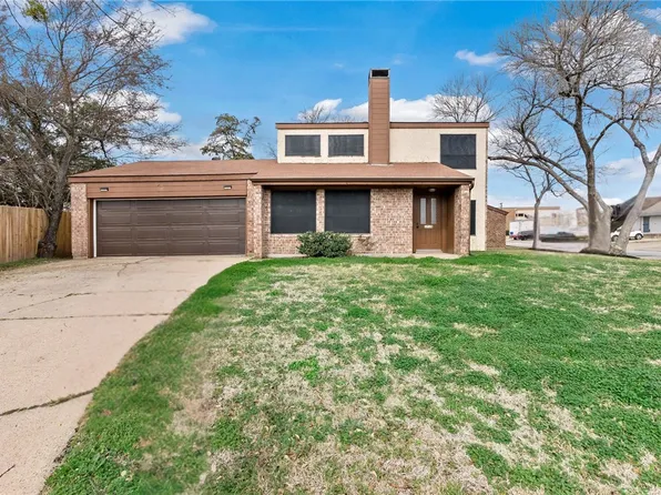 3725 Sweetbriar Dr, Bryan, TX 77802
