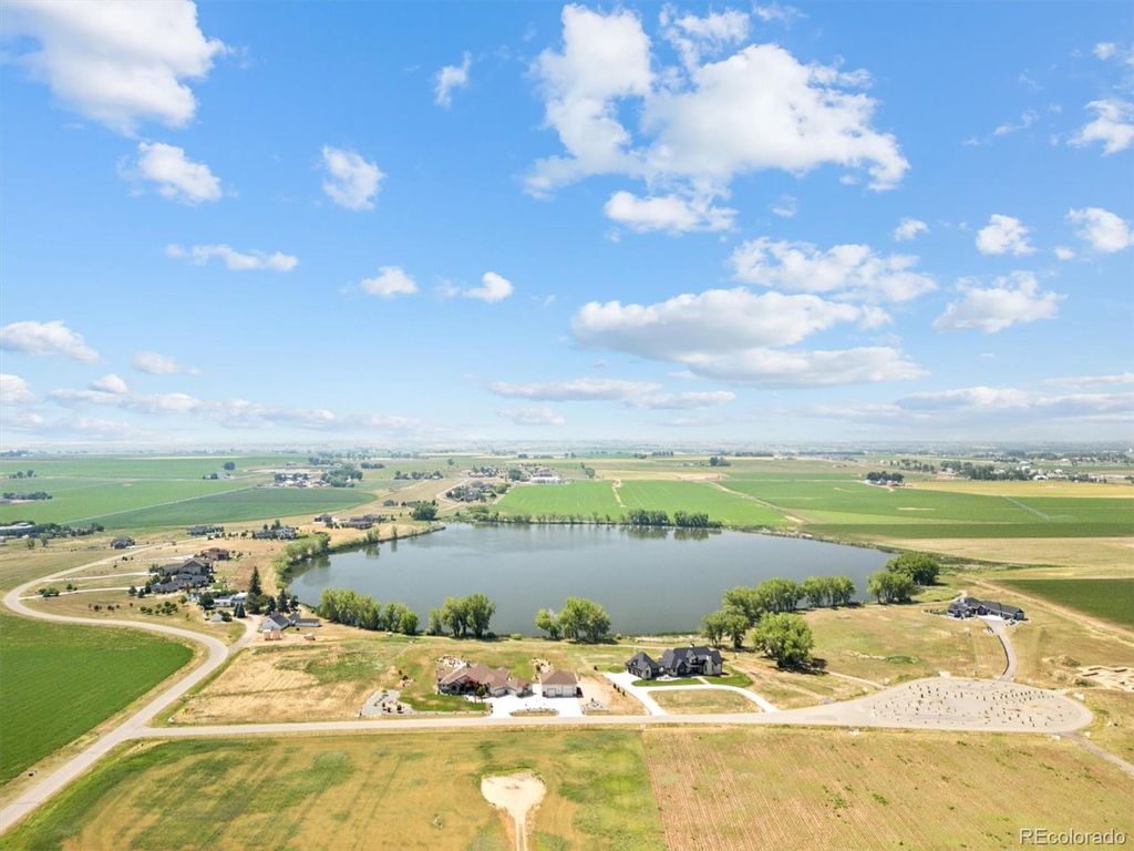3308 Fox Crossing Place