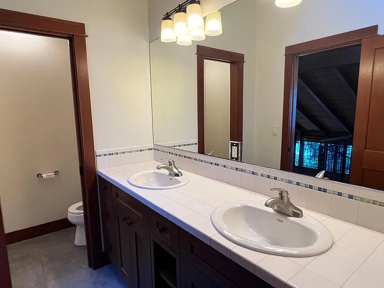 366 W Lake Sammamish Pkwy NE — Photo 21