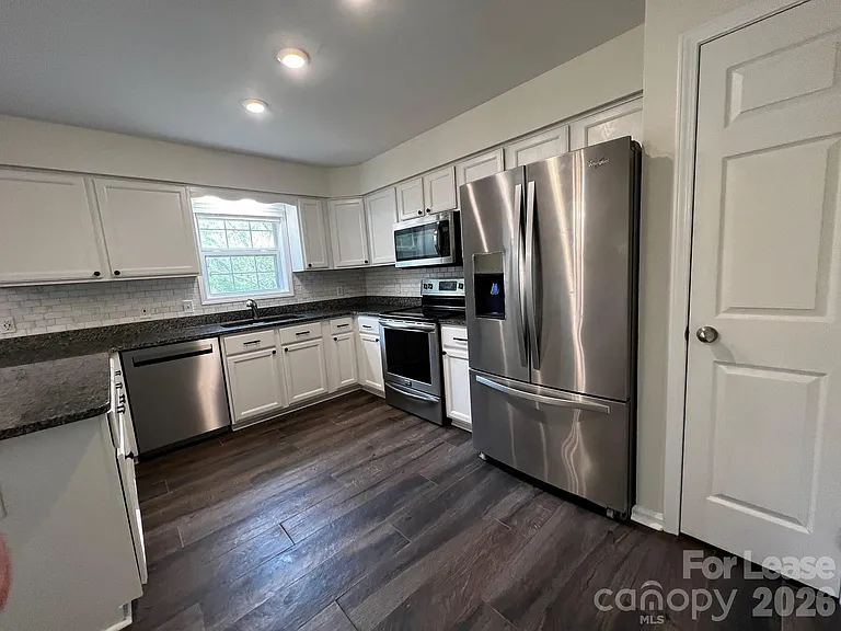 926 Polk St — Photo 12
